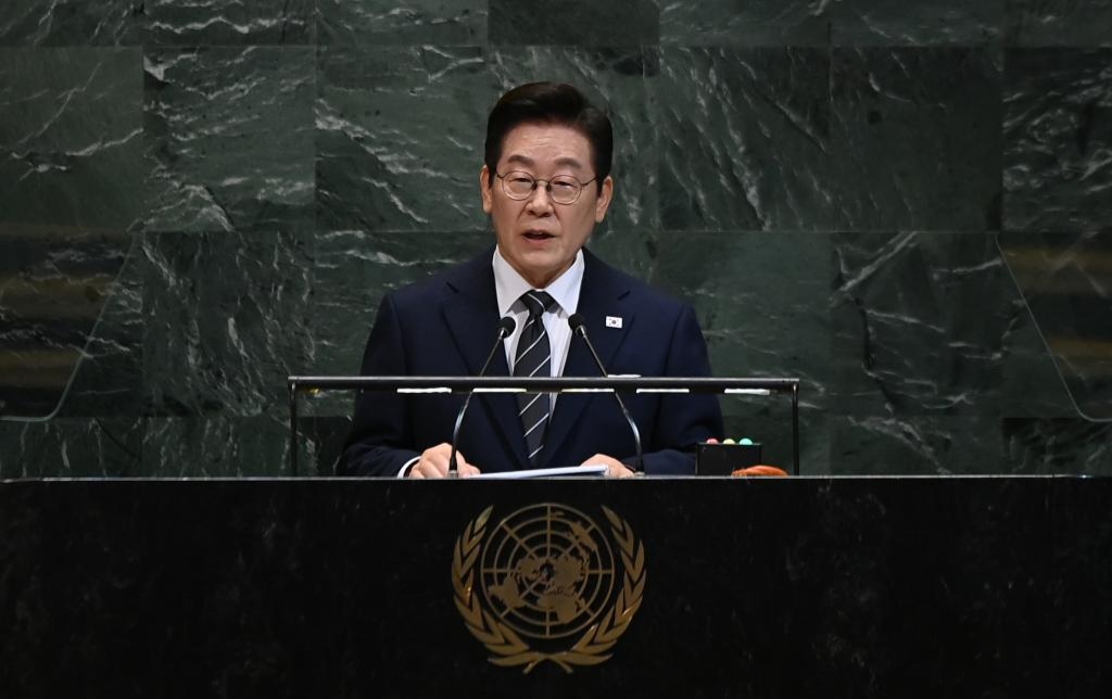 Le président de la République de Corée promet de chercher une voie pour réduire les tensions militaires avec la RPDC