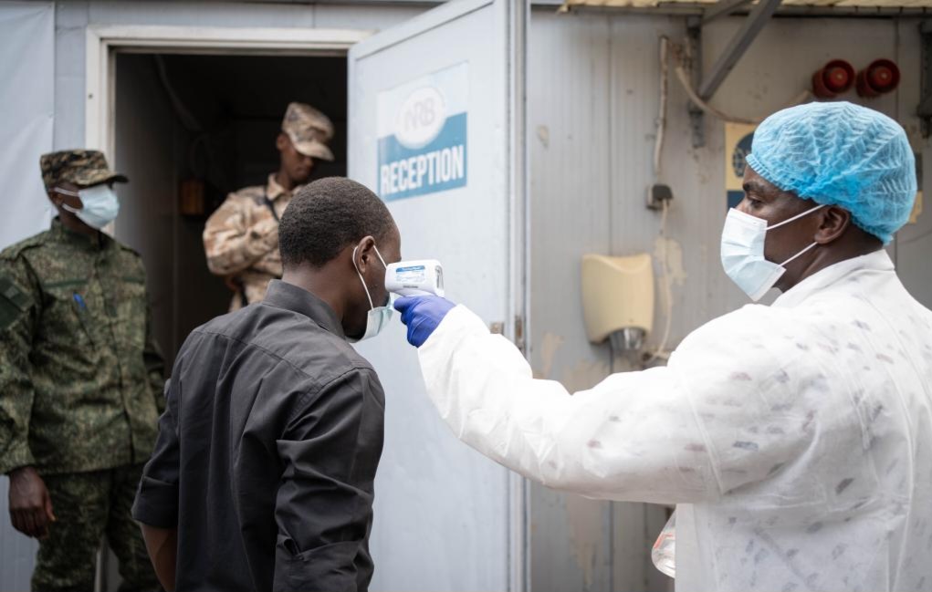 Ebola : le bilan monte à 782 cas confirmés, deux nouvelles zones de santé touchées (officiel)