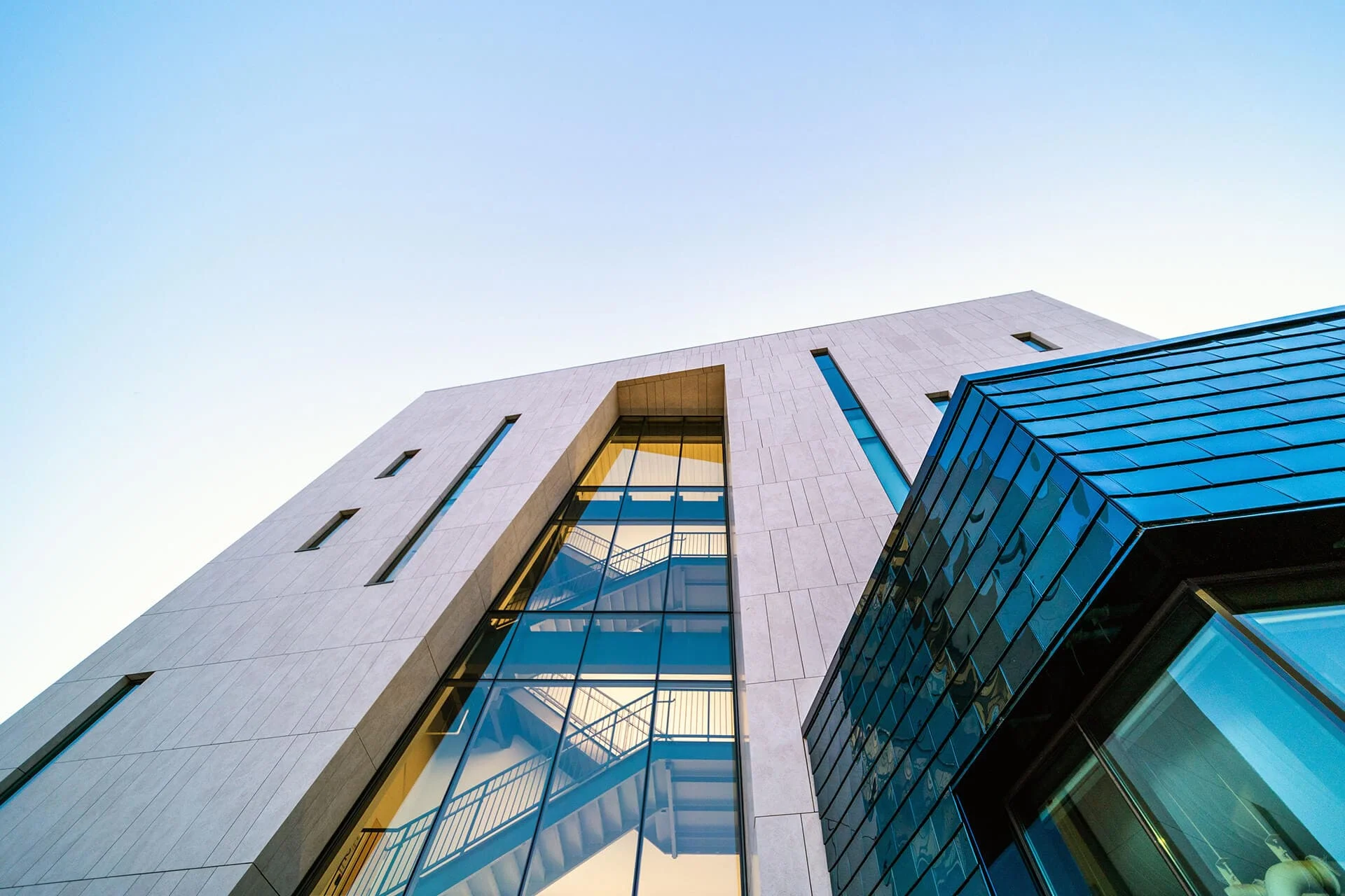 The Influence of Streetwear on High Fashion and Contemporary Trends