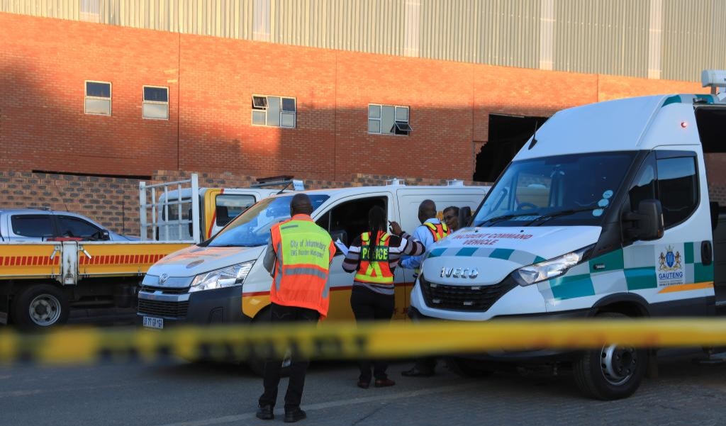Afrique du Sud: 6 morts et plusieurs coincés dans l'effondrement d'un immeuble à Johannesburg