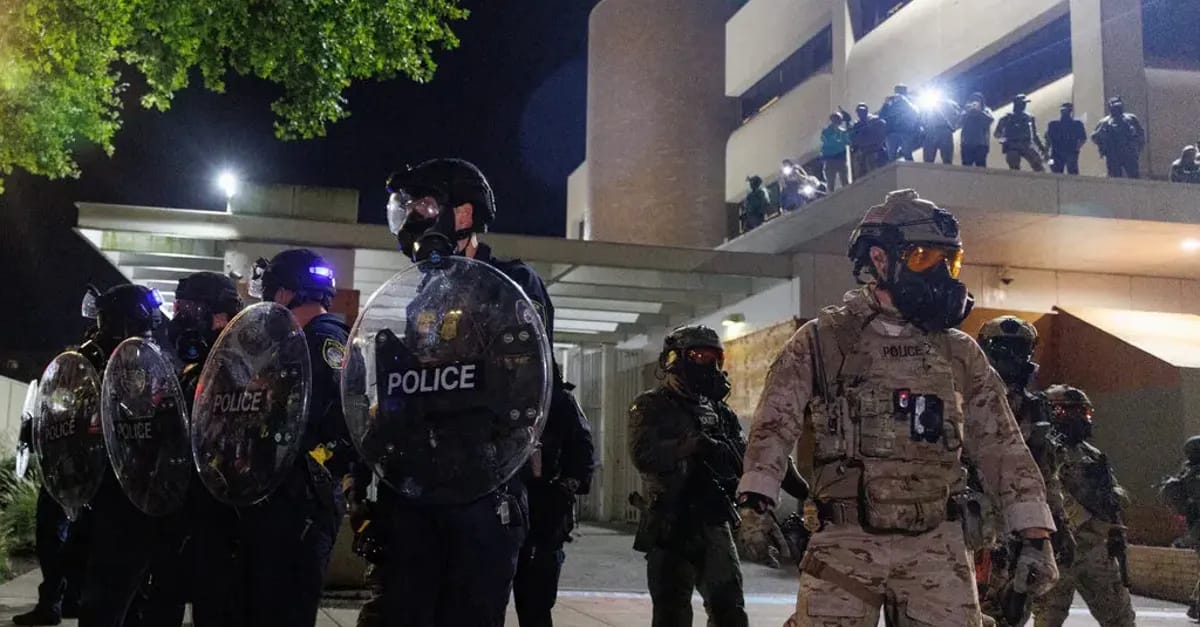 Une juge fédérale américaine bloque temporairement le déploiement de la Garde nationale à Portland