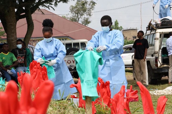 RDC/Ebola : le nombre de cas confirmés dépasse 1.200