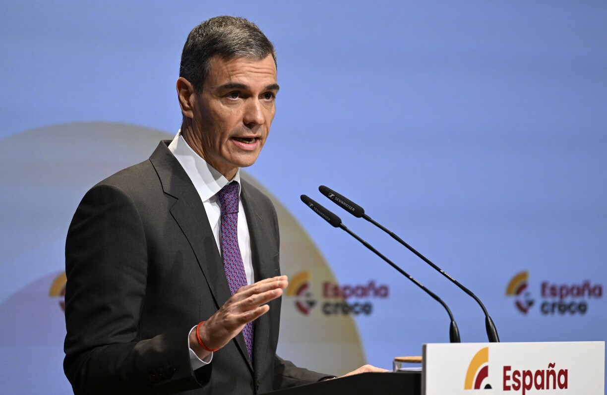 "Non à la guerre!", répond le Premier ministre espagnol à Trump