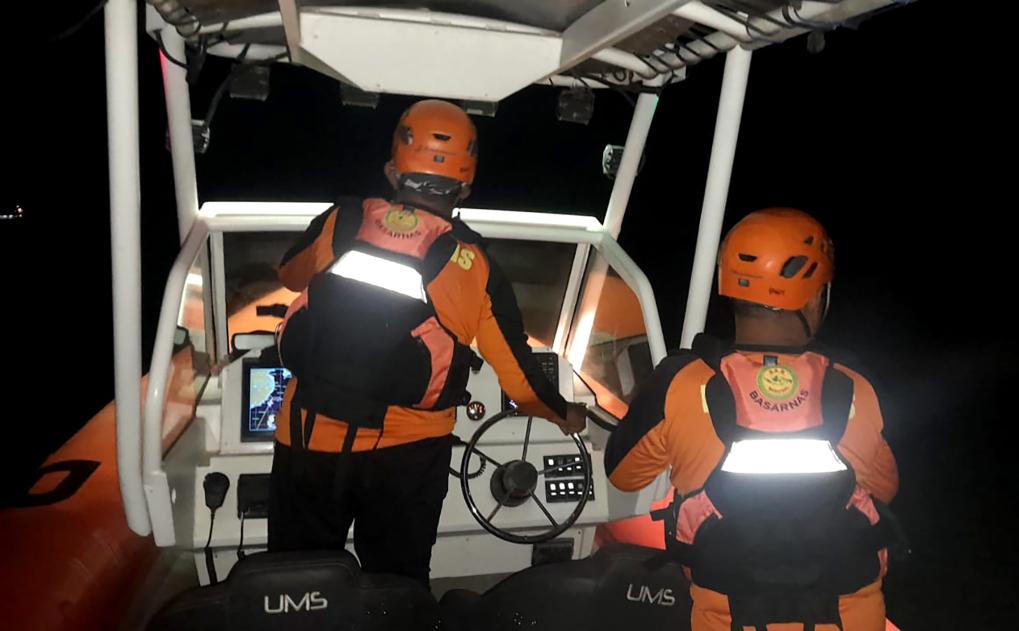 Indonésie : 3 morts et 58 disparus après le naufrage d'un ferry au large de Bali