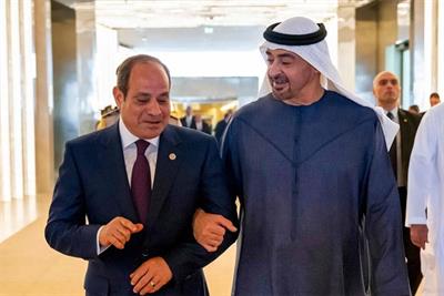 Al-Sissi reçoit bin-Zayed à Al-Alamein en visite fraternelle