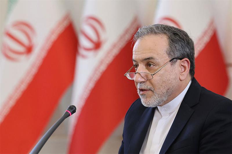 L'Iran ne "cherche pas" l'escalade mais "a droit à la légitime défense", dit son chef de la diplomatie à Israël