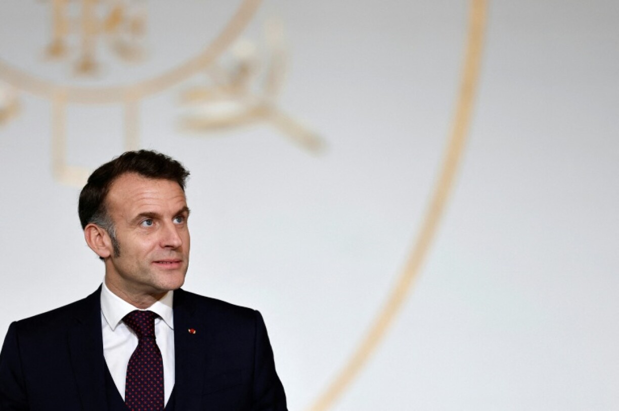 Macron veut "organiser" avec les Européens le dialogue avec Poutine