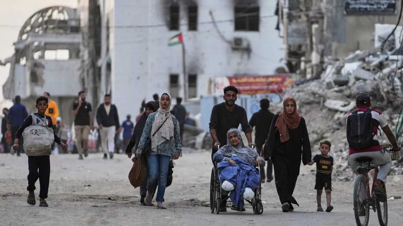 Gaza : l'armée israélienne intensifie ses frappes, au moins 82 personnes tuées