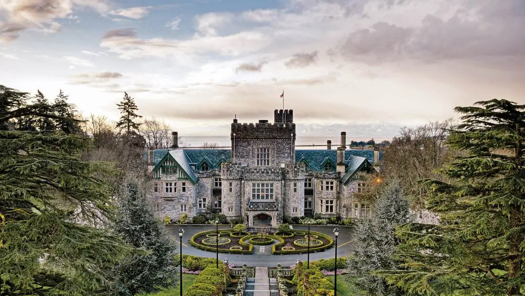 Applications of Nanotechnology in Electronics and Computing Devices