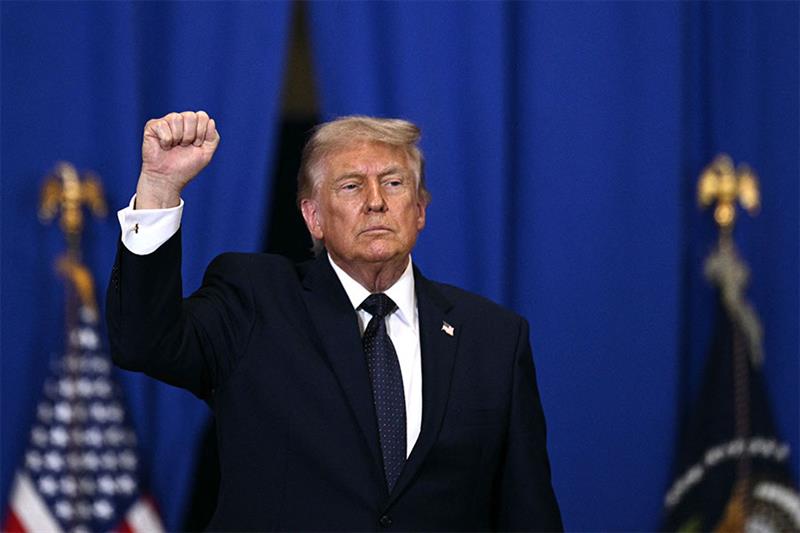 Iran: Washington se prépare à de possibles frappes selon la presse, Trump modifie son agenda