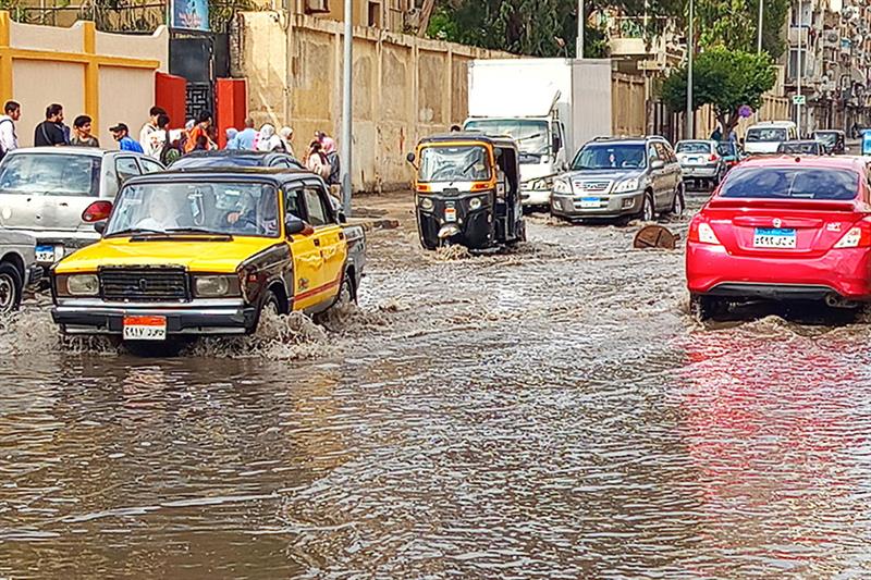 Etat d'alerte renforcé à Alexandrie après des pluies intenses, des orages et des vents violents