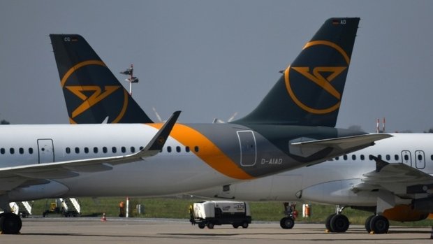 Le moteur en feu, un Boeing 757 atterrit d'urgence en Italie