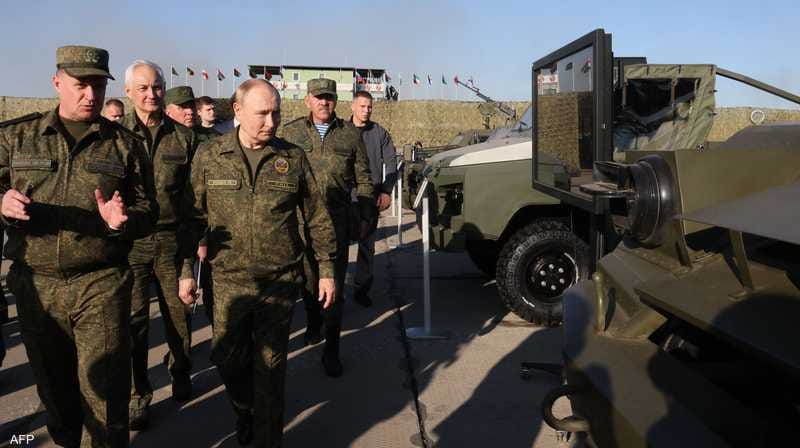 Poutine annonce la participation de 100.000 soldats à des exercices militaires Russie-Bélarus