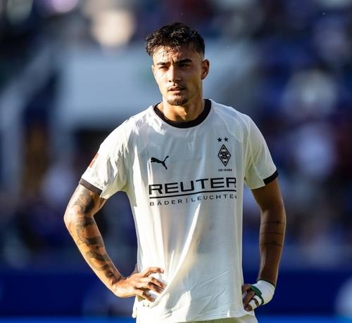 Jens Castrop devient le 1er joueur métis né à l'étranger à rejoindre l'équipe nationale