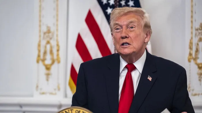 Trump renouvelle ses menaces contre l'Iran, affirmant que les Etats-Unis sont "prêts à aider"