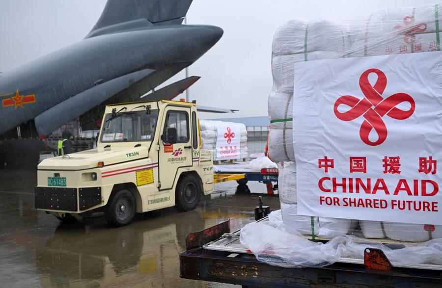 Le Pakistan reçoit la première livraison d'aide humanitaire chinoise pour faire face aux inondations