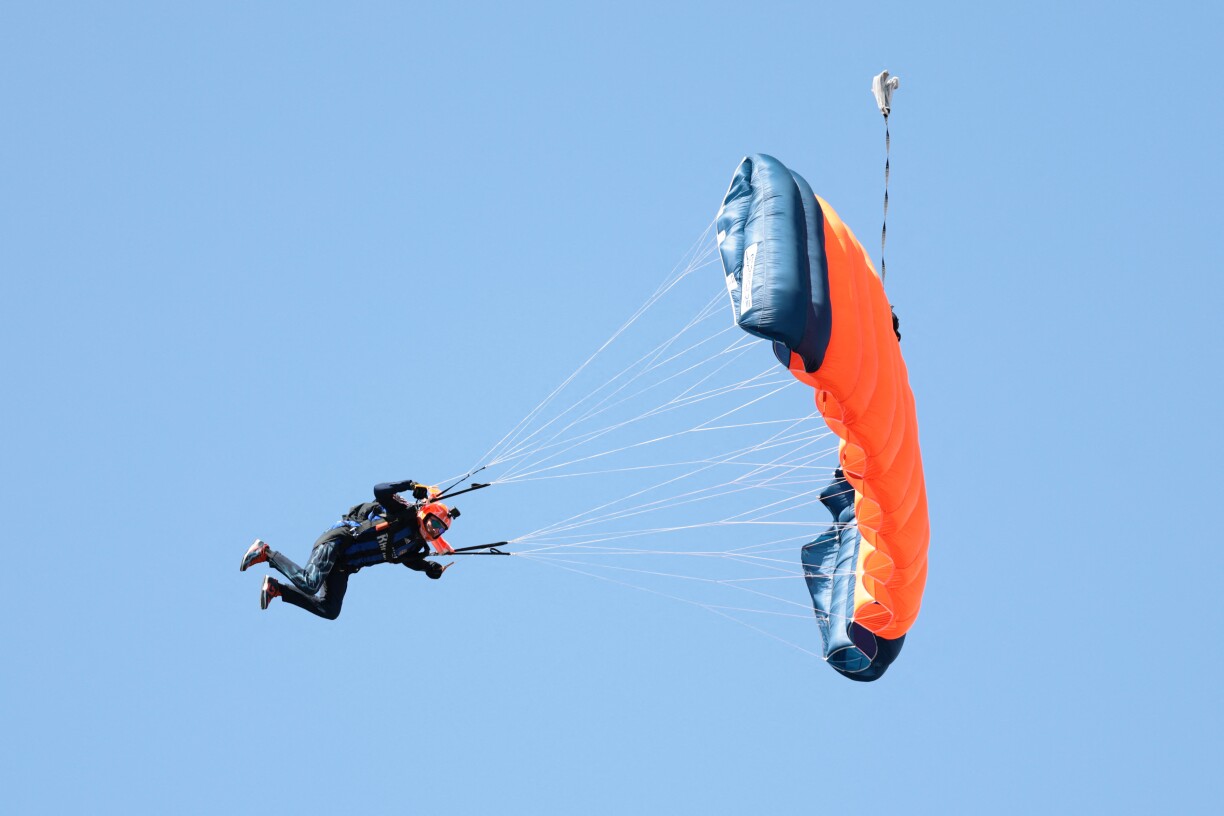 Un parapentiste termine en fâcheuse posture au Luxembourg
