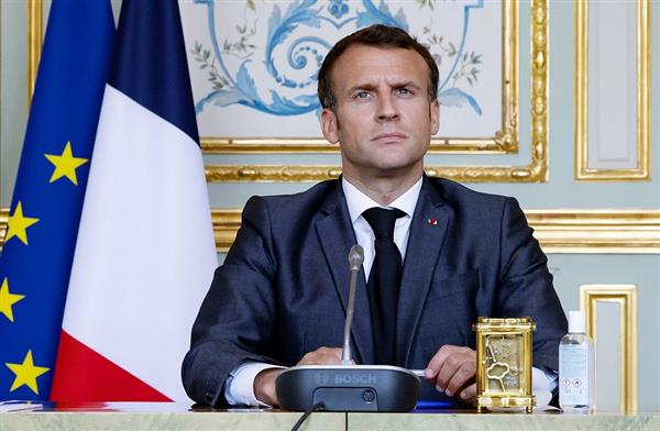 Macron appelle à éviter les restrictions sur les exportations de pétrole et de gaz dans le contexte du conflit au Moyen-Orient