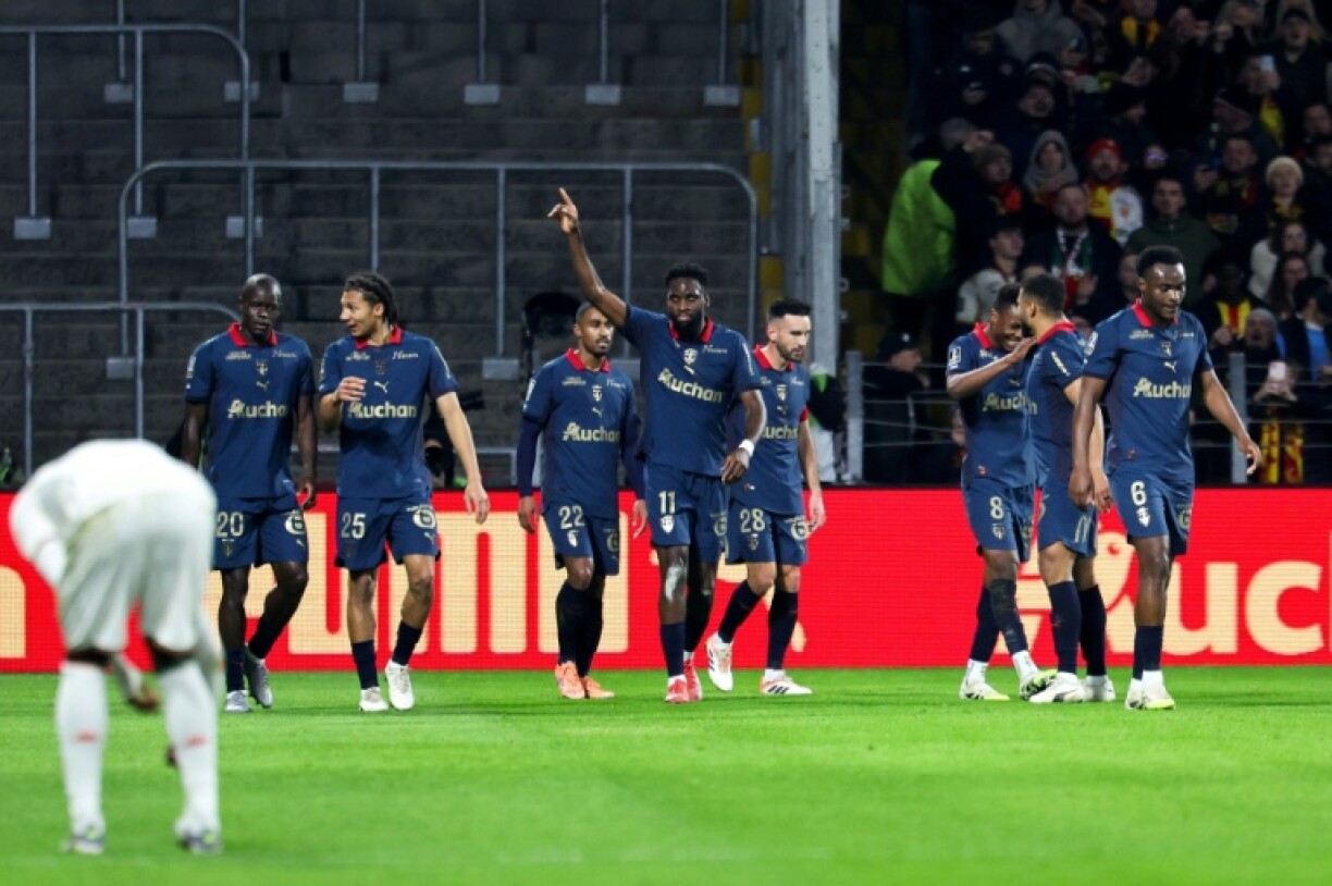 Lens finit 2025 en tête, l'OM, l'OL et le Losc terminent bien