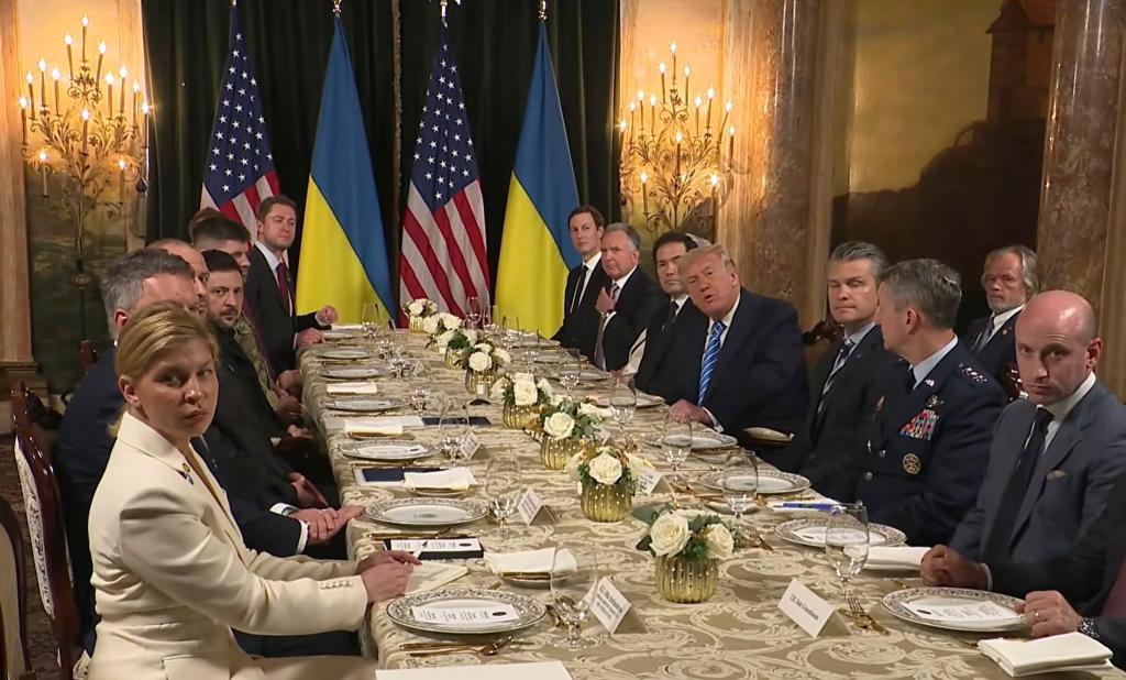Trump déclare qu'il n'y a "pas de date butoir" pour un accord de paix en Ukraine