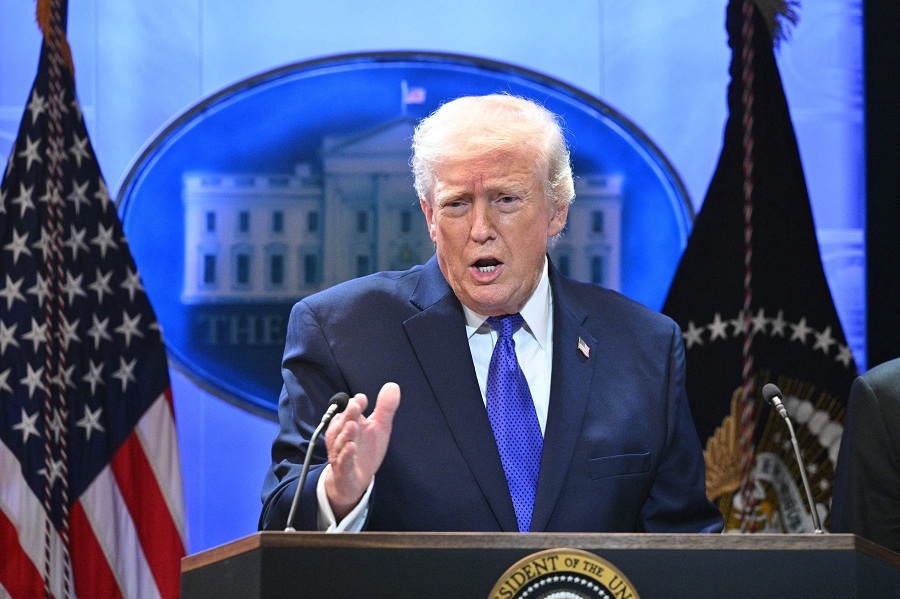 Les démocrates du Sénat américain dénoncent la guerre "inconstitutionnelle" contre l'Iran avant le vote sur les pouvoirs de guerre