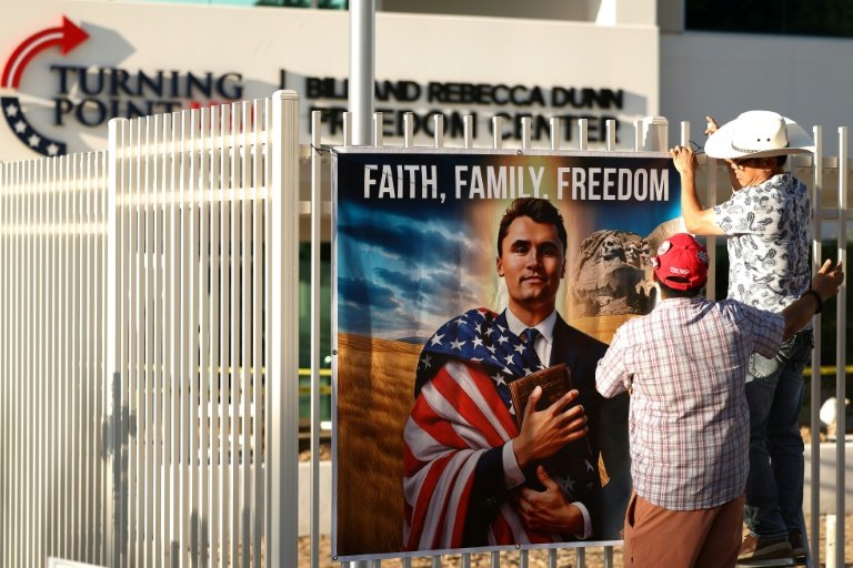 La galaxie trumpiste se réunit pour l'hommage à Charlie Kirk