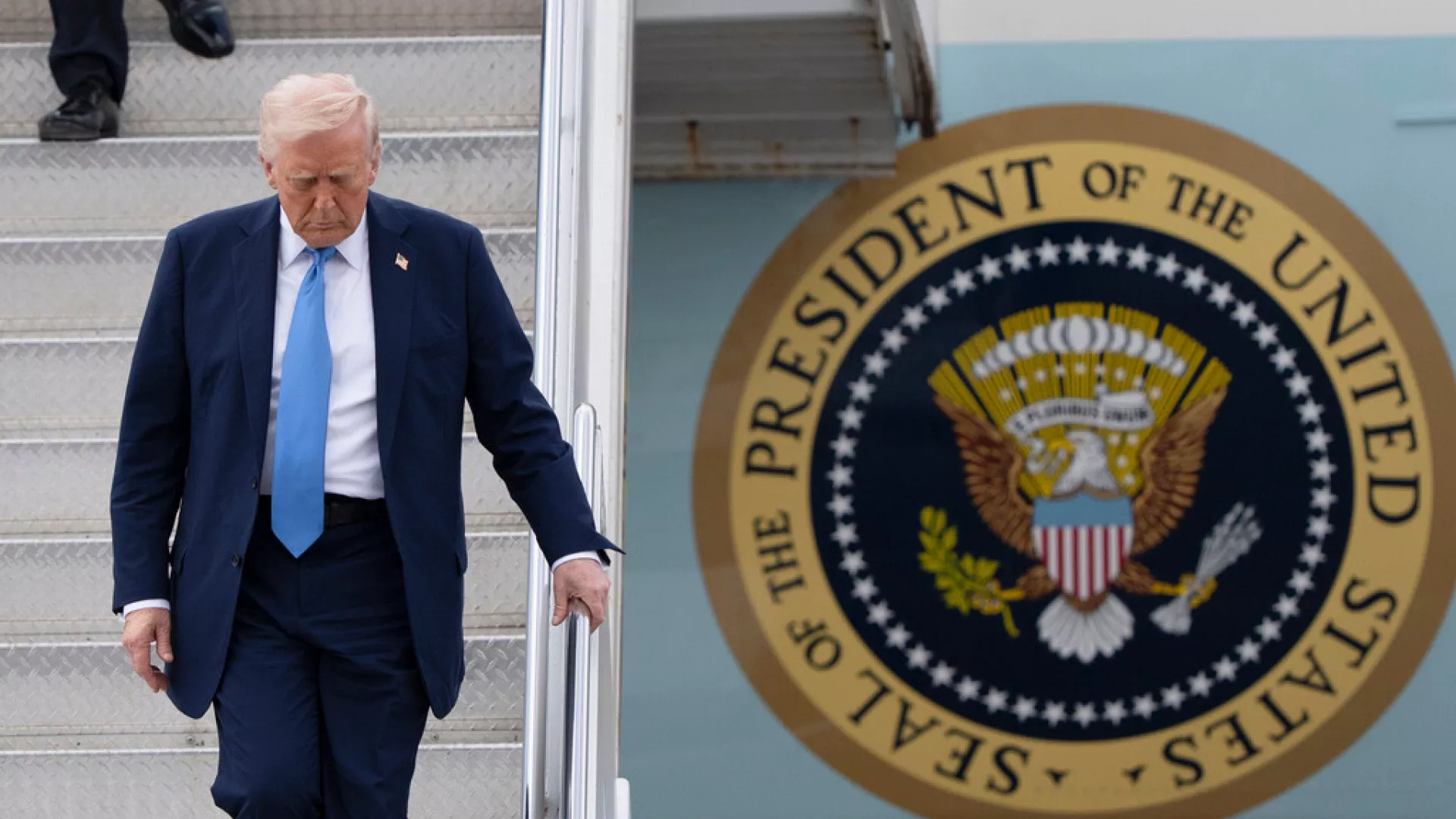 Trump et son "jour de la libération" : le monde se prépare à un tsunami des droits de douane