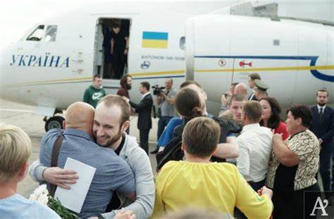 Plus grand échange de prisonniers entre Kyiv et Moscou depuis le début de l'invasion russe