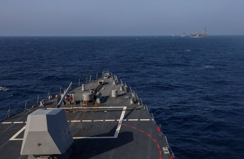 Les forces américaines lancent une nouvelle vague de frappes contre l'Iran (Commandement central)