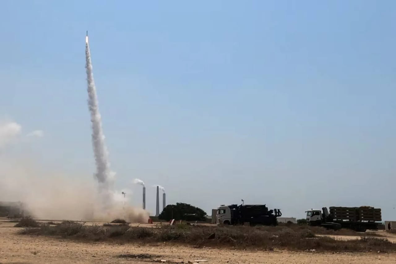 Israël annonce avoir intercepté un missile lancé depuis le Yémen après une série de frappes aériennes sur Sanaa