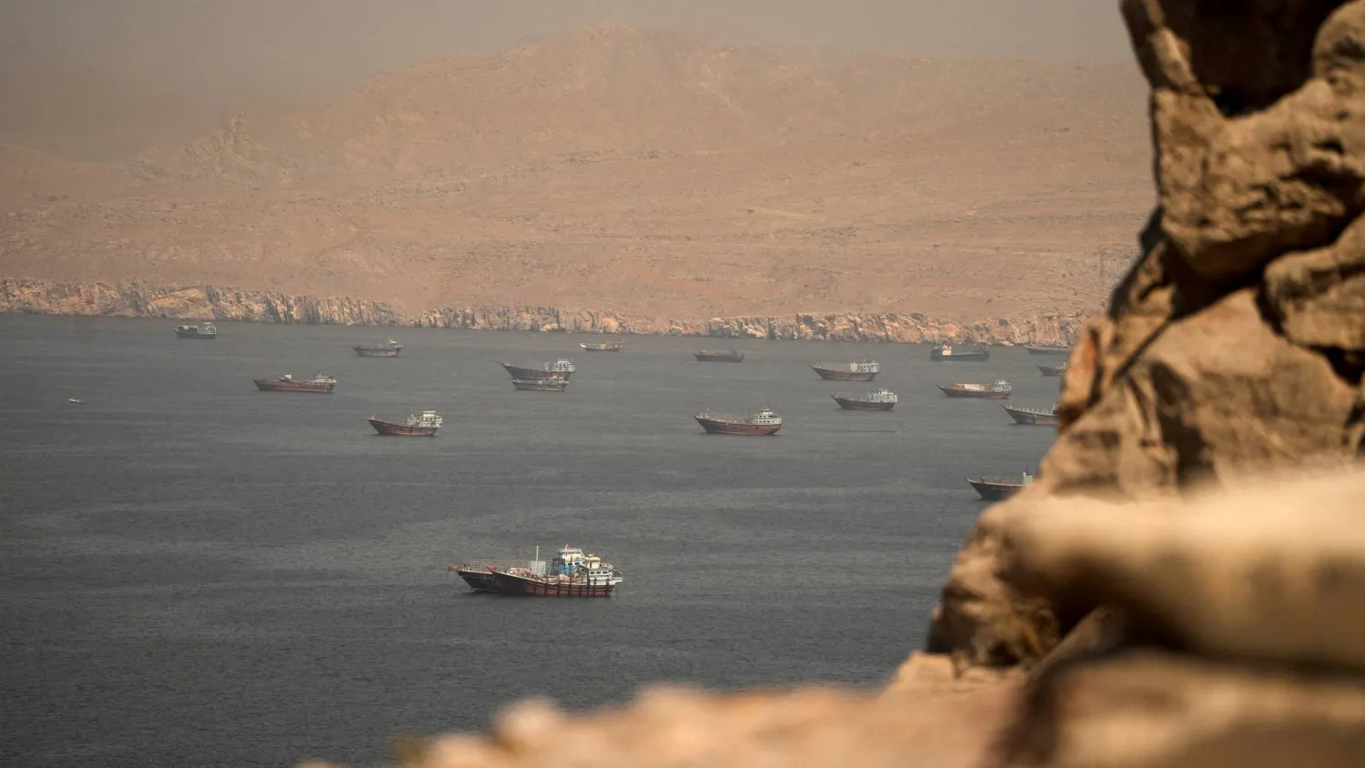 Echange de frappes renouvelées entre les Etats-Unis et l'Iran après la reprise du blocus dans le détroit d'Ormuz