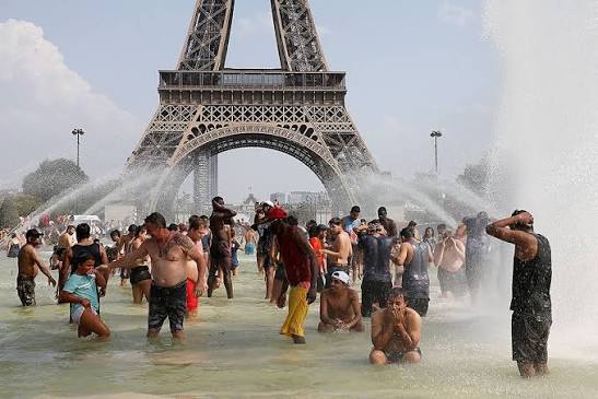 France : la canicule de juin a causé 2.025 décès supplémentaires toutes causes