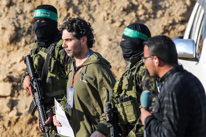 Gaza: le Hamas avertit que les bombardements israéliens pourraient tuer les otages