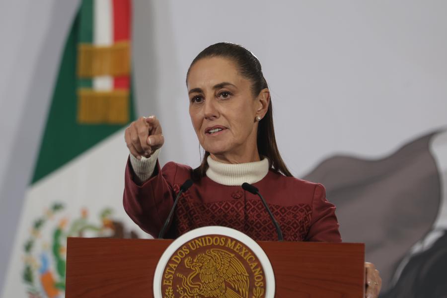 Le Mexique va analyser l'impact des restrictions américaines sur les transfers de fonds pour les migrants sans papiers (présidente mexicaine)